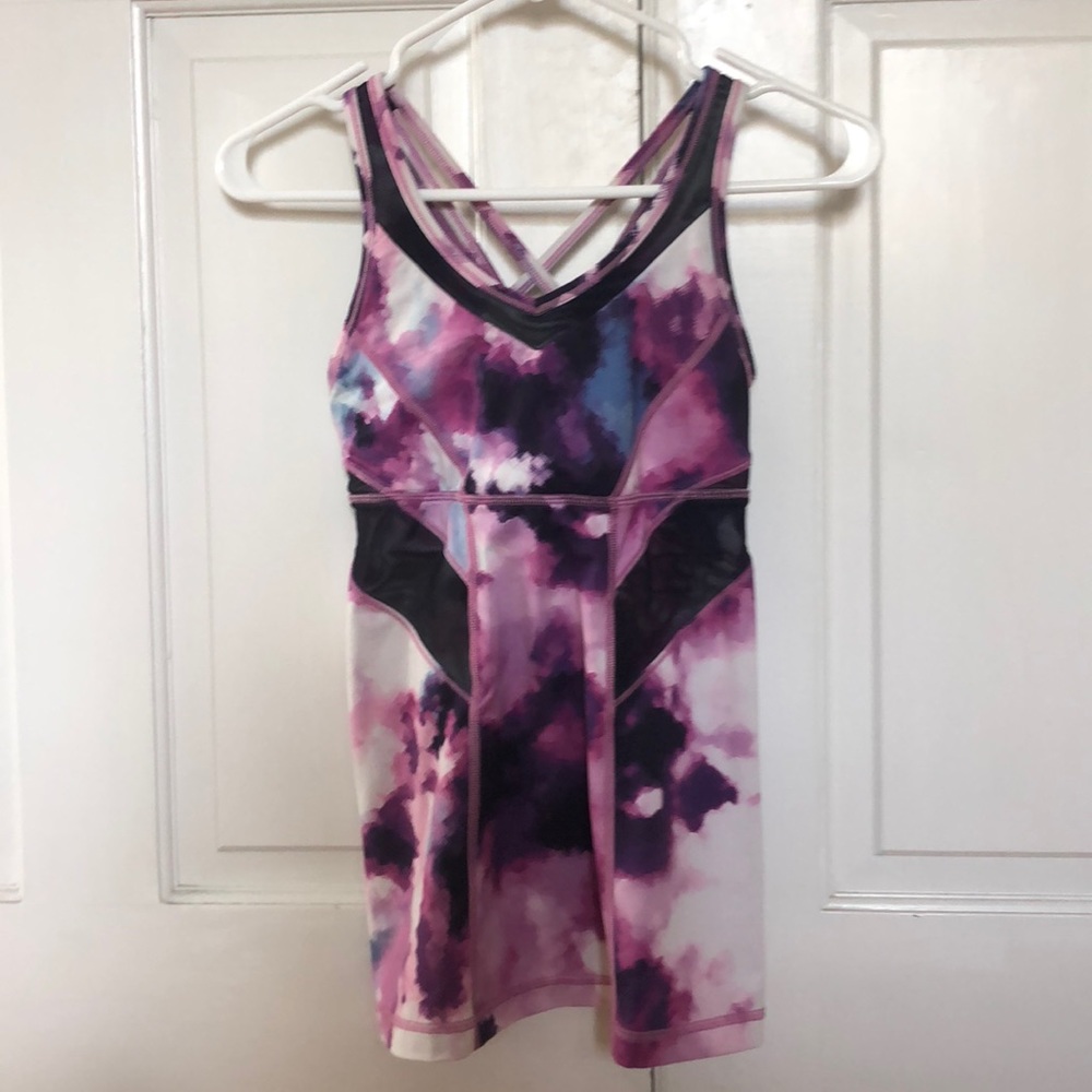Lululemon tank